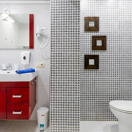 Beautiful With Sea View Apartament *
